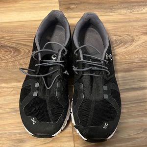 OnCloud 5 tennis shoes